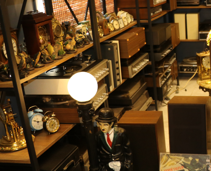 Antika sevgisi yaşam şekline dönüştü! 6 yılda 600 parça toplayan işçi tutkusunu anlattı... - Resim: 3