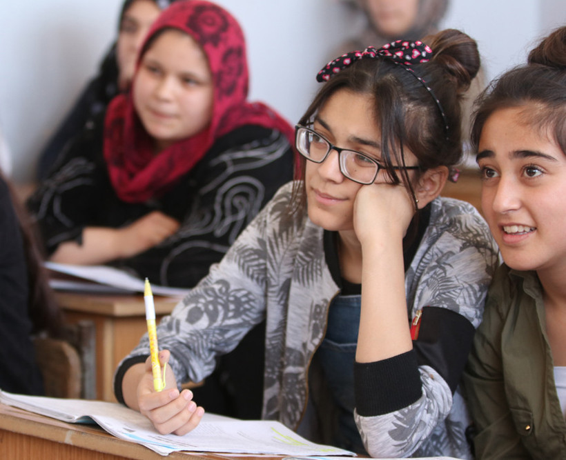 Afrin merkezde teröristlerin durdurduğu eğitim yeniden başladı - Resim : 2