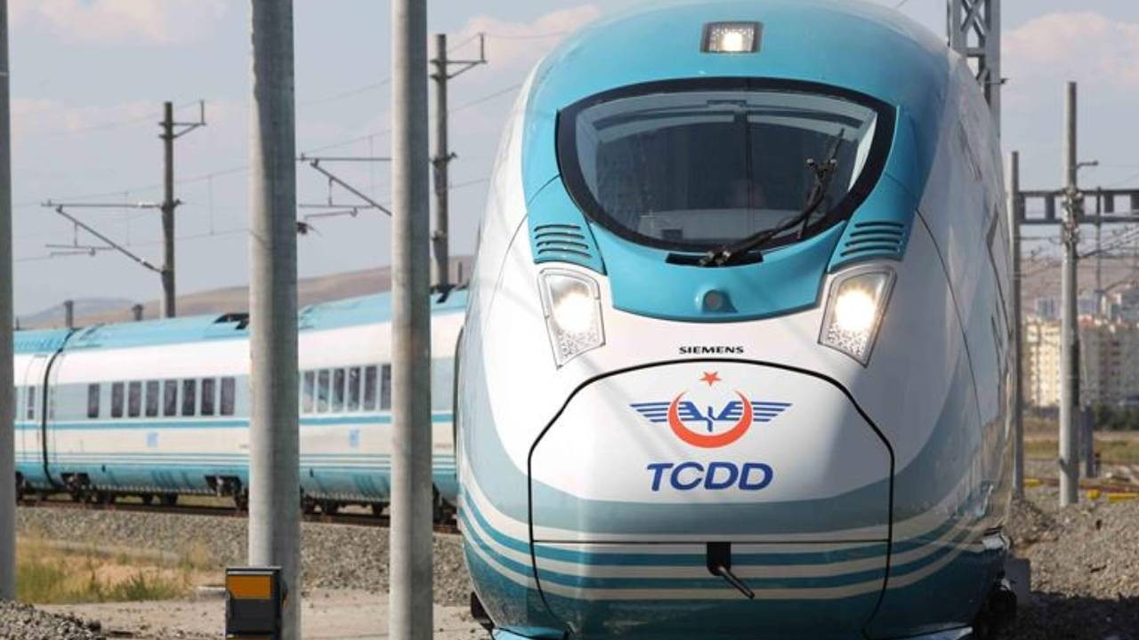 Ankara–İstanbul YHT seferleri yeniden başladı