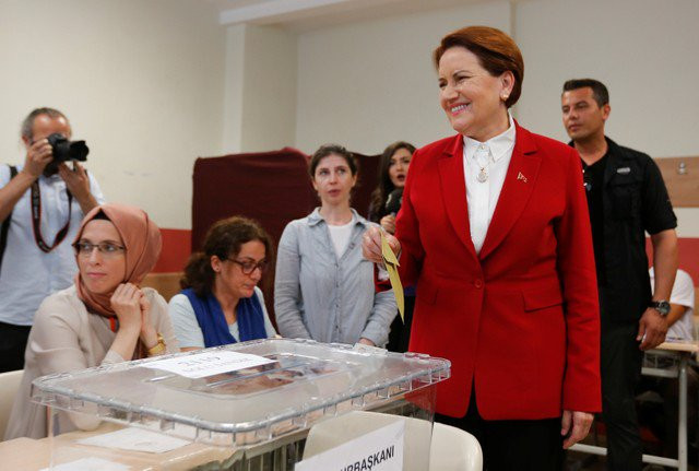 Liderler oylarını kullandı - Resim : 7