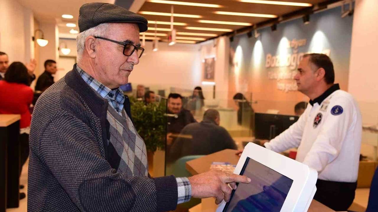 19 Mayıs'ta (yarın) bankalar, borsa açık mı? ETF, havale yapılıyor mu?