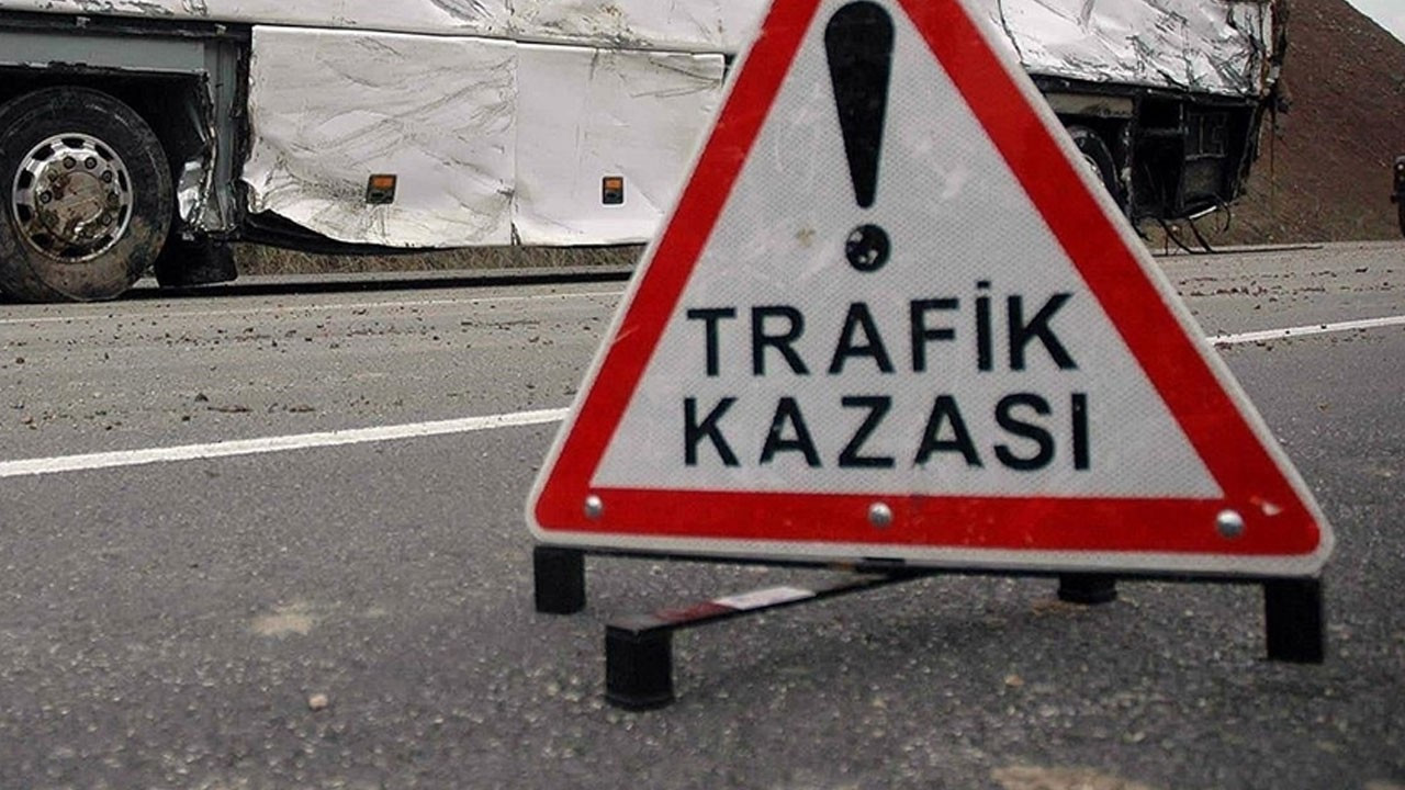 TEM'de kaza! Trafik durdu: 1 ölü, 9 yaralı