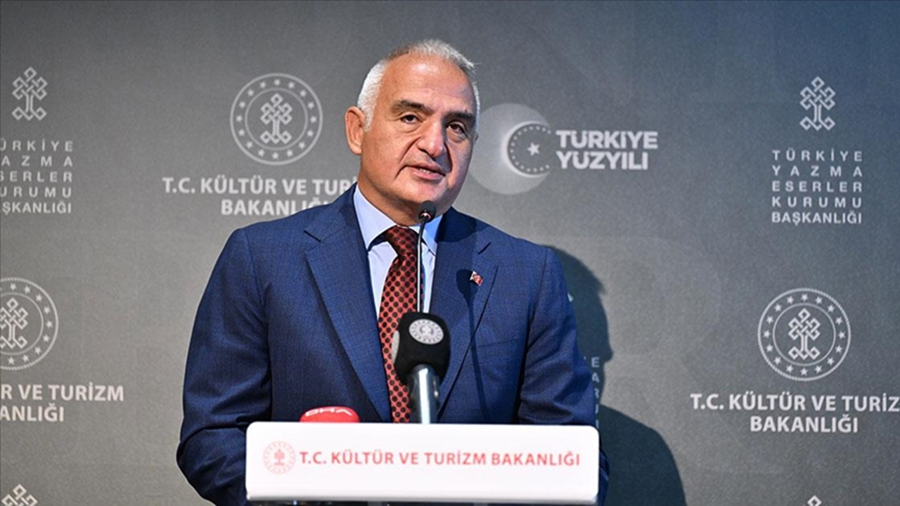 Son Dakika: Bakan Ersoy duyurdu: 6 aylık turizm gelirinde rekor!