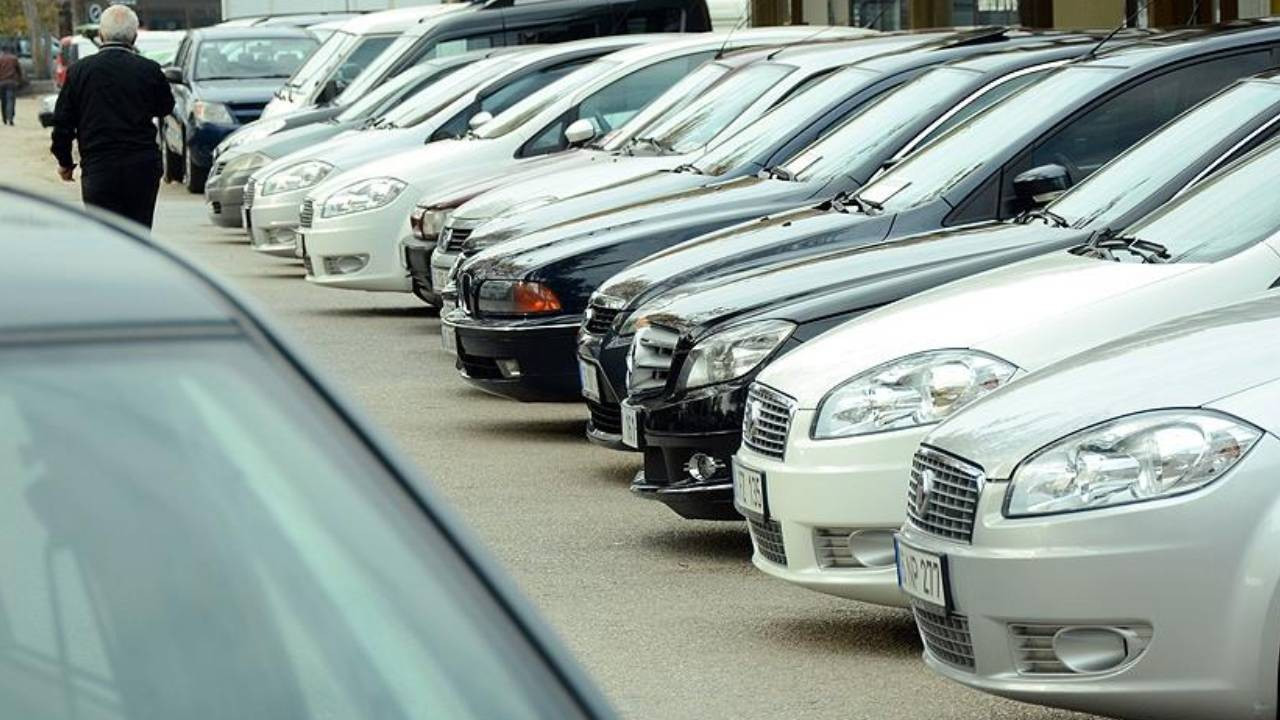 İkinci el arabada talep yön değiştirdi: 1 milyon liranın üzerindeki araçlar revaçta
