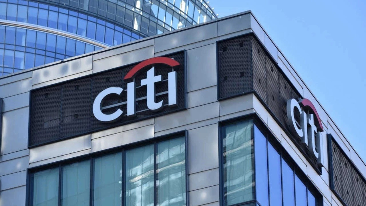 Citigroup, S&P 500 yıl sonu hedefini yükseltti