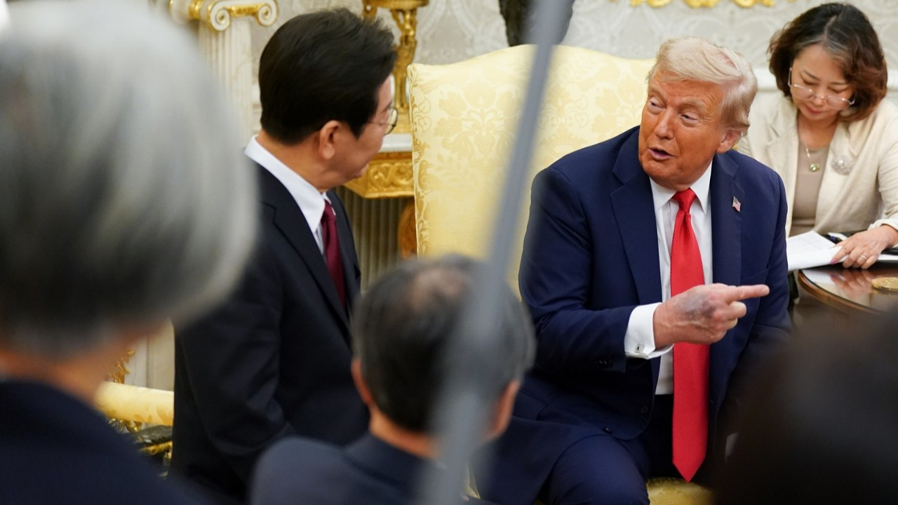Trump'ın elindeki morluk tekrar gündemde! Beyaz Saray'dan açıklama geldi