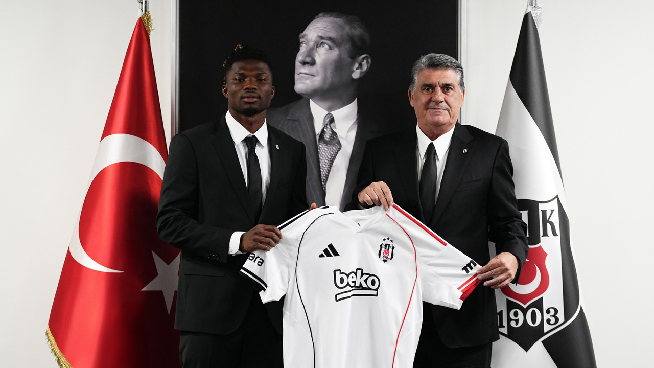 El Bilal Toure resmen Beşiktaş'ta