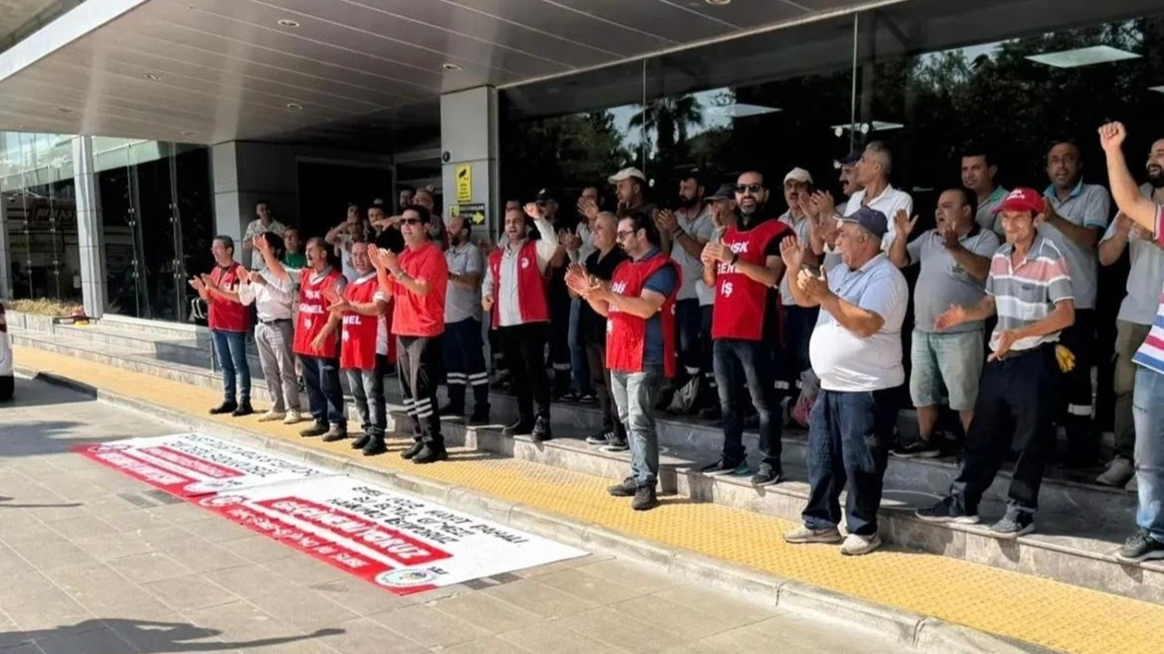 Karşıyaka Belediyesi’nde çifte grev sürüyor: İşçiler 25, memurlar 15 gündür eylemde