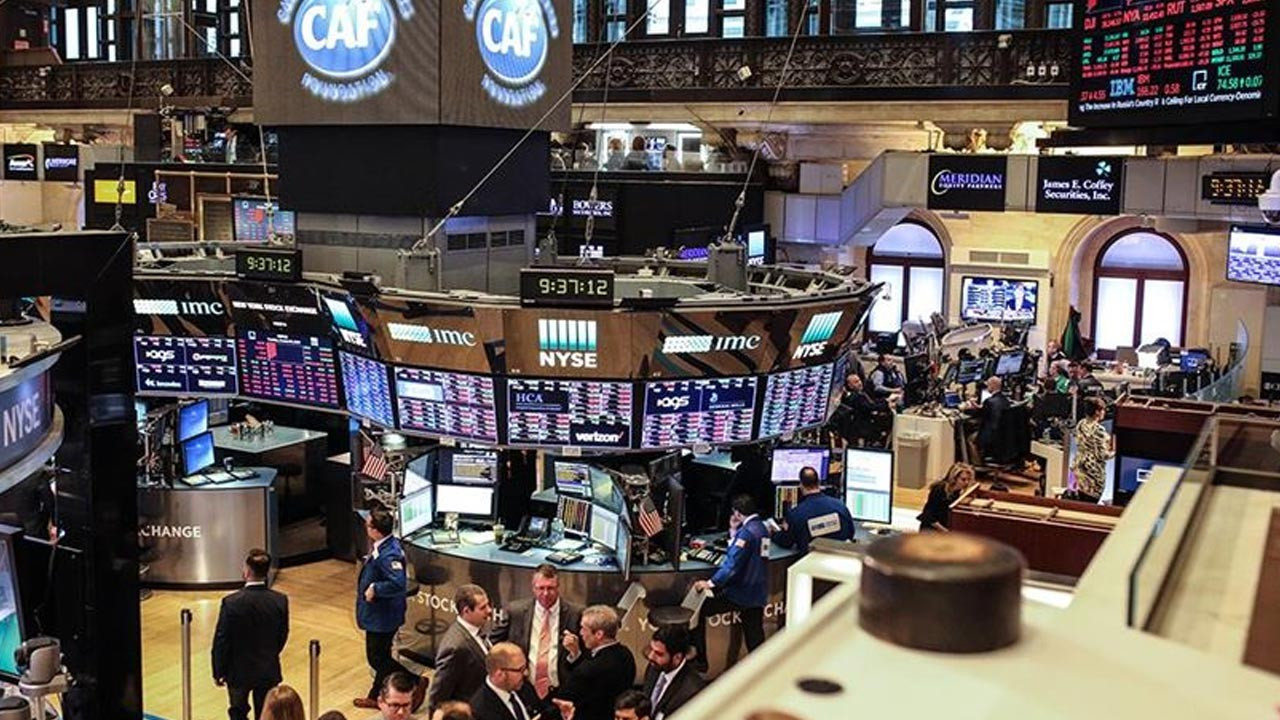 New York borsası yatay seyirle açıldı