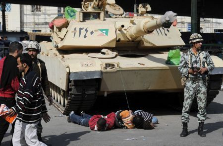 Onbinler meydanlarda - Resim : 3