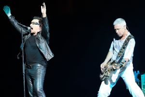 U2 konseri coşkulu geçti - Resim : 1