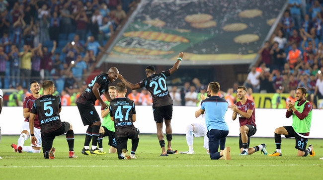 Trabzonspor, Galatasaray'ı 4-0 yendi - Resim : 2