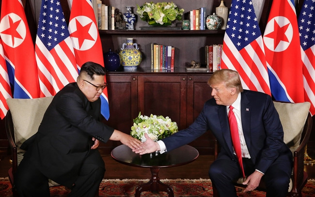 Trump-Kim zirvesinde tarihi anlaşma - Resim : 1