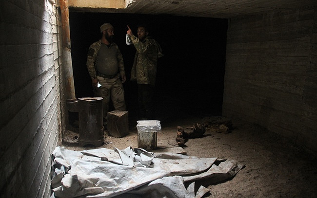 Afrin'de teröristlere ait yeni tüneller ortaya çıkarıldı - Resim : 1