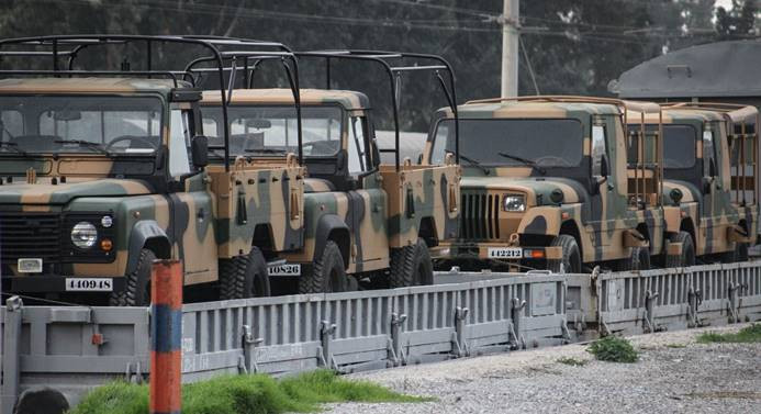 Suriye sınırına askeri sevkiyat - Resim : 3