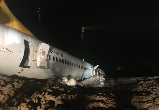 Trabzon'daki uçak kazası için soruşturma başlatıldı - Resim : 4