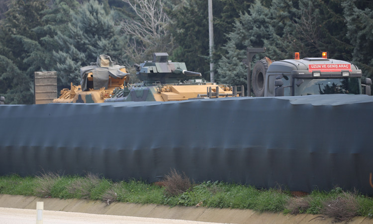 Suriye sınırına zırhlı araç sevkiyatı - Resim : 2