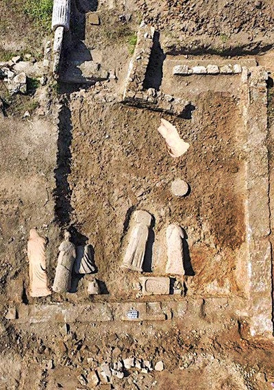 2 bin yıllık 6 heykel günışığına kavuştu - Resim : 2