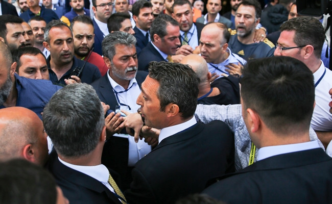 Kongreye mali yardım damga vurdu - Resim : 4