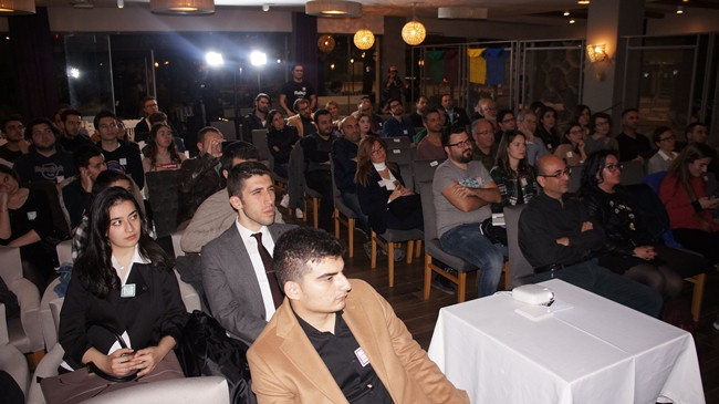 'İş Batırdım Geceleri' T&uuml;rkiye'de de hızla yayılıyor - Resim : 1