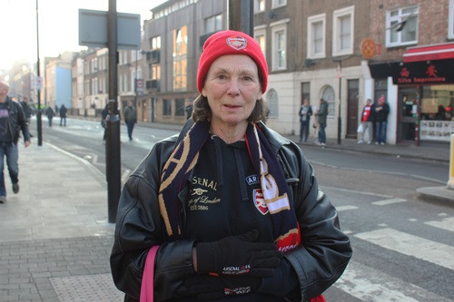 Seksi kadın görüntüleri yerine gerçek taraftarlar - Resim : 2