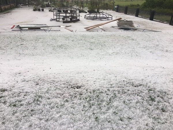 Ankara'da 15 dakikalık yağmur ve dolu hayatı felç etti - Resim : 3