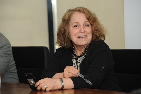 Eseri DÜNYA ile ekonomide bir çığır açtı - Resim : 6