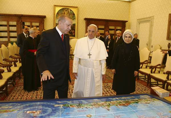 Erdoğan Papa'yla ABD'nin Kudüs kararını görüştü - Resim : 1