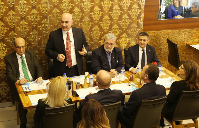 Halkbank, Bursalı KOBİ’lerle ve esnafla buluştu - Resim : 1