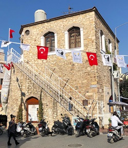 "Hayat kısa, kuşlar uçuyor" - Resim : 3