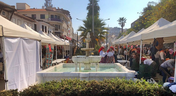 "Hayat kısa, kuşlar uçuyor" - Resim : 6