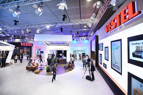 “Şirketimizin yüzde 65’i Y kuşağı. Biz yöneticilere neler yapmamız gerektiğini onlar söylüyorlar” - Resim : 1