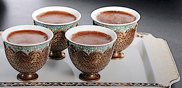 Türk kahvesinin önü açık - Resim : 4