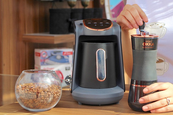 Türk kahvesinin önü açık - Resim : 5