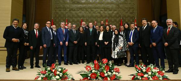 "Eğitim ve kültürde geri kalmamıza hayıflanıyorum" - Resim : 1