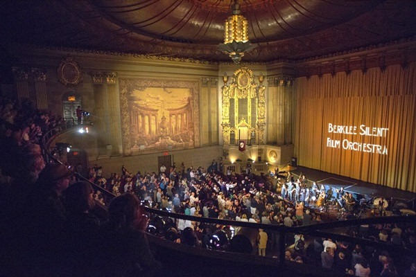 "Opera'daki Hayalet"i Berklee Sessiz Film Orkestrası canlandıracak - Resim : 2