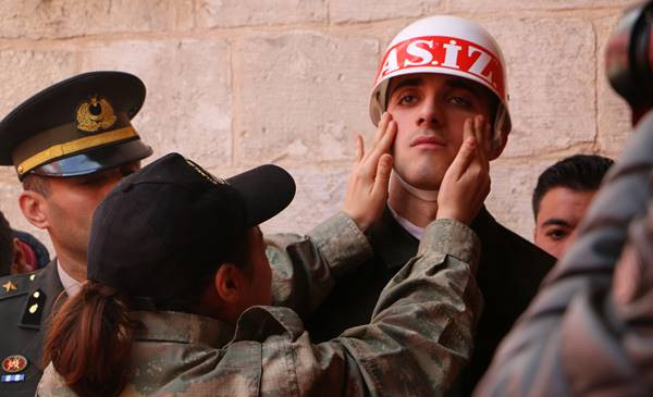 Afrin şehitlerine veda - Resim : 1