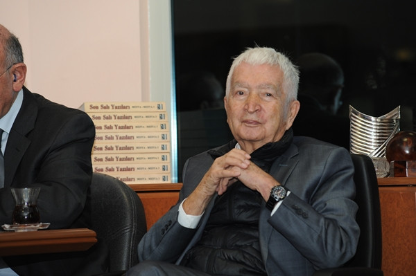 Eseri DÜNYA ile ekonomide bir çığır açtı - Resim : 10